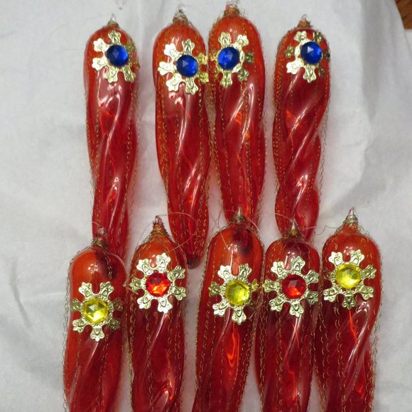 STUNNING RED HANDBLOWN GLASS SNOWDROP ORNAMENTS - Picture 2 of 9